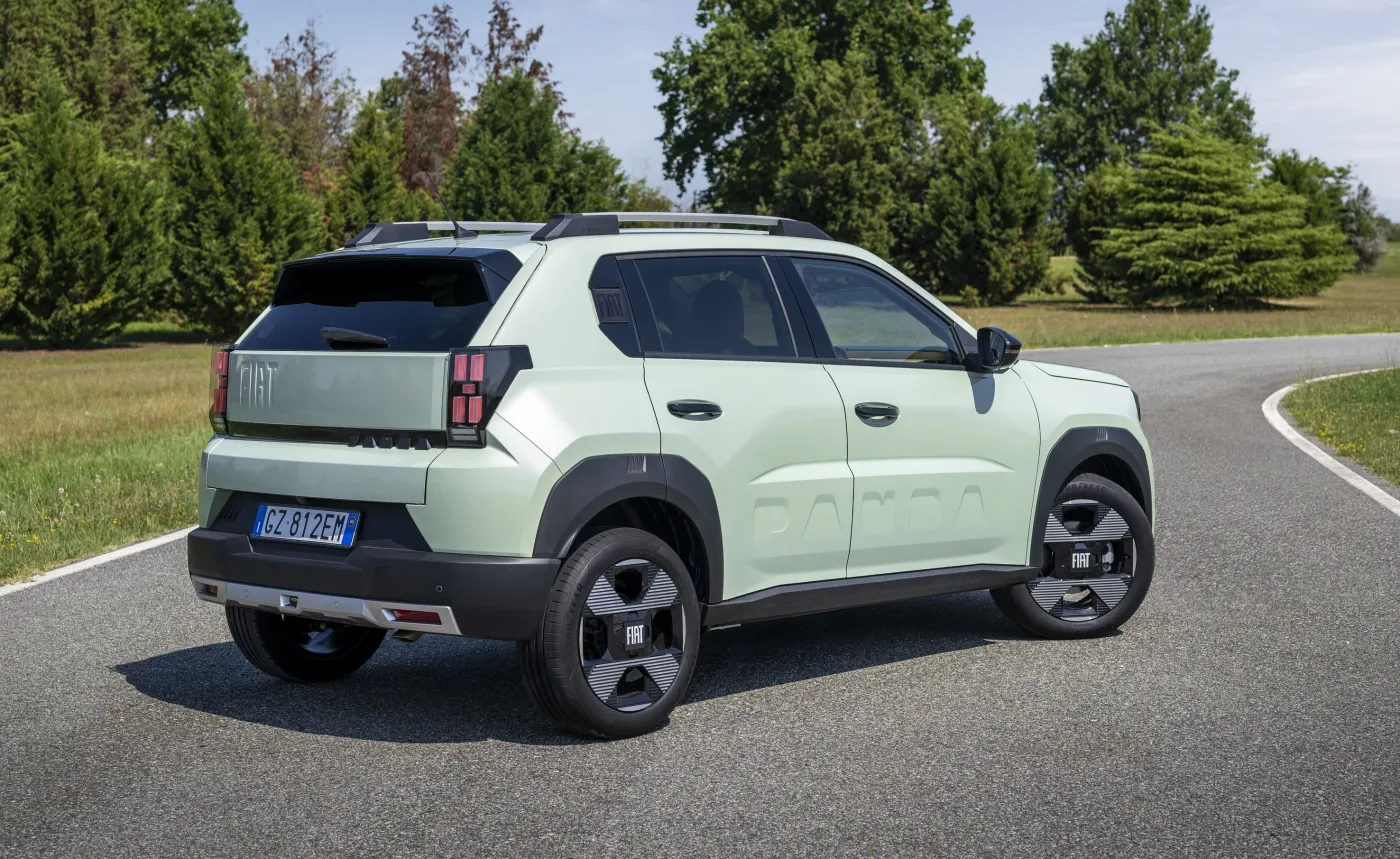fiat-panda-z-silnikiem-benzynowym-12-38570715.jpg