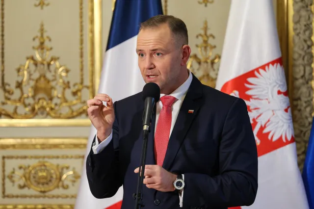 Nowy bonus dla kobiet na biurku prezydenta Nawrockiego. 2333 zł za każde dziecko