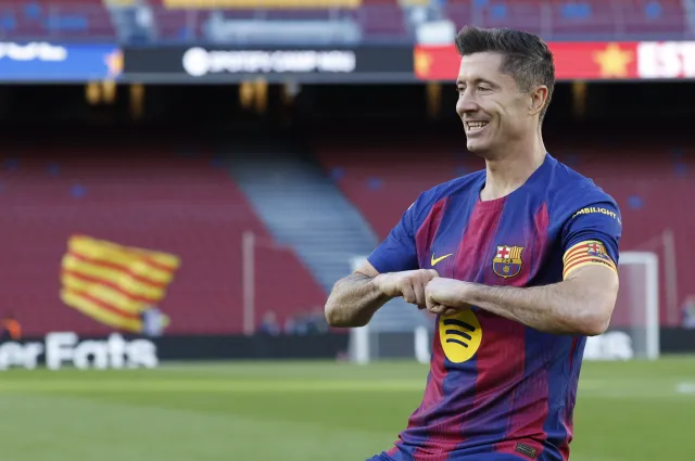 Lewandowski dostał ofertę od "polskiego" klubu. Na stole leżą wielkie pieniądze