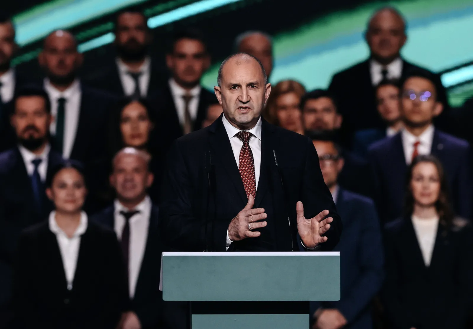 To on może zastąpić Victora Orbana. Ekspert ostrzega: Sytuacja jest poważna