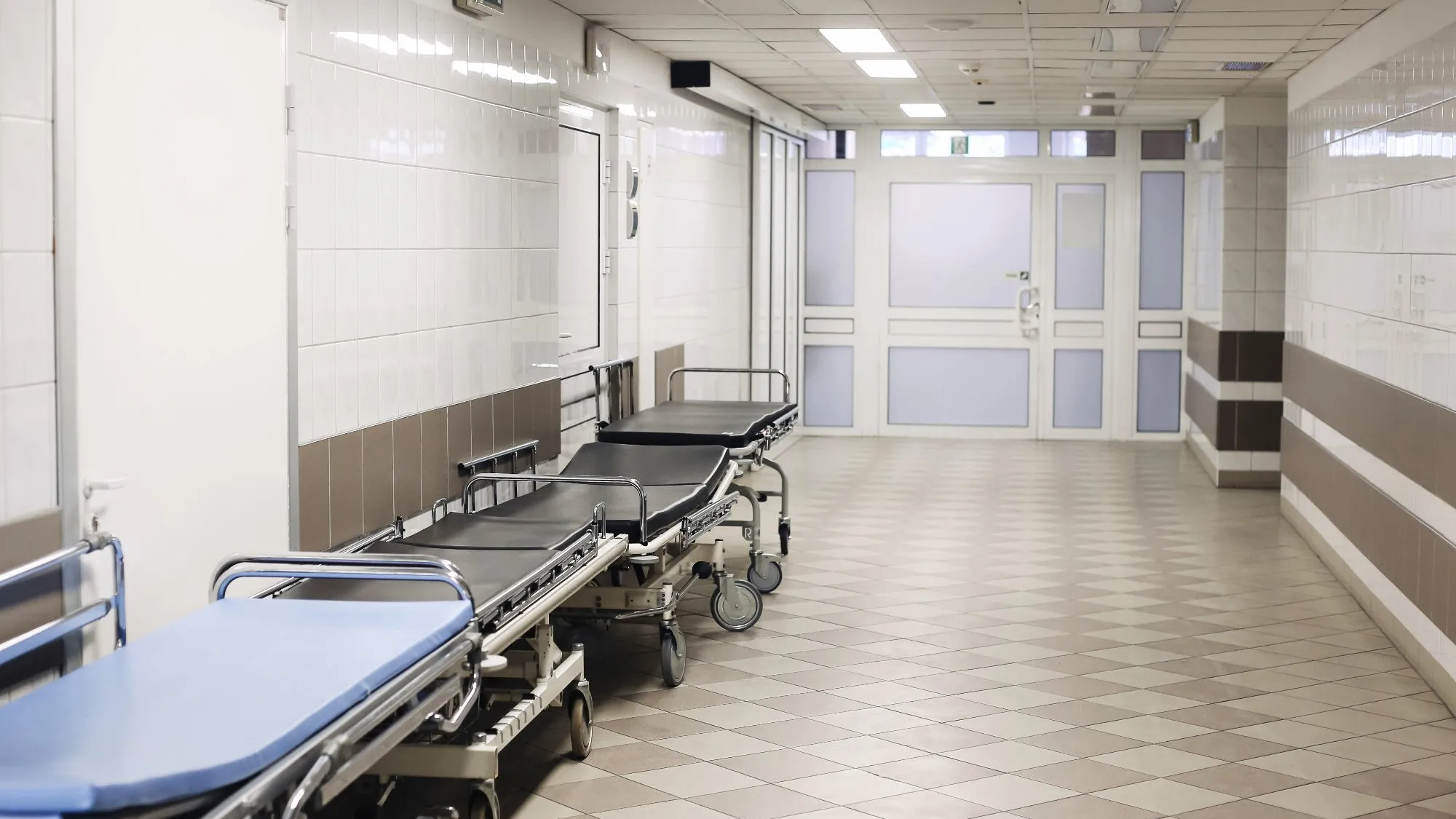Zgłosił się na SOR ze zwichniętym barkiem. Miesiąc po zabiegu zmarł