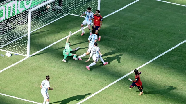 Boniek ocenił finał mundialu. "Hiszpania ostatnio tak męczyła się tylko z Polską"