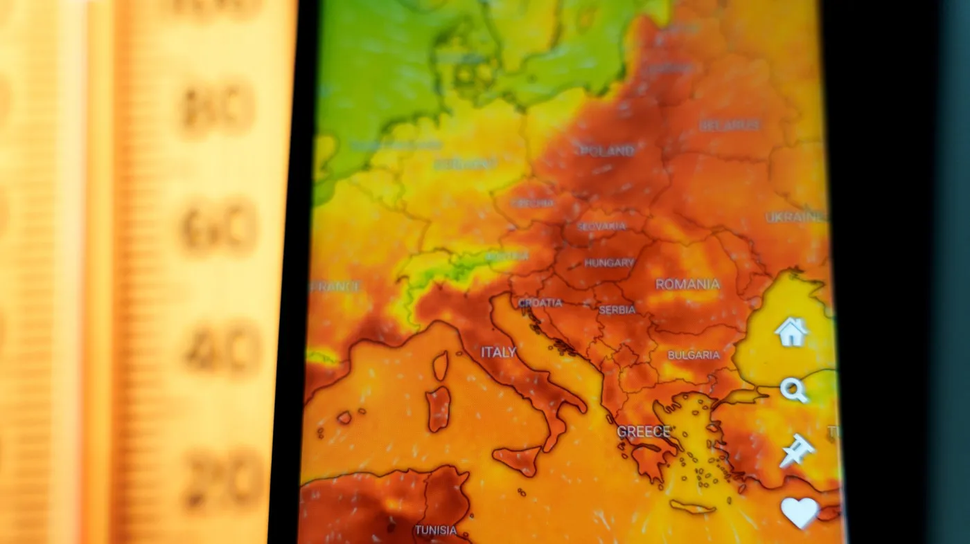 Mapa Polski i Europy z zaznaczonymi ekstremalnymi temperaturami