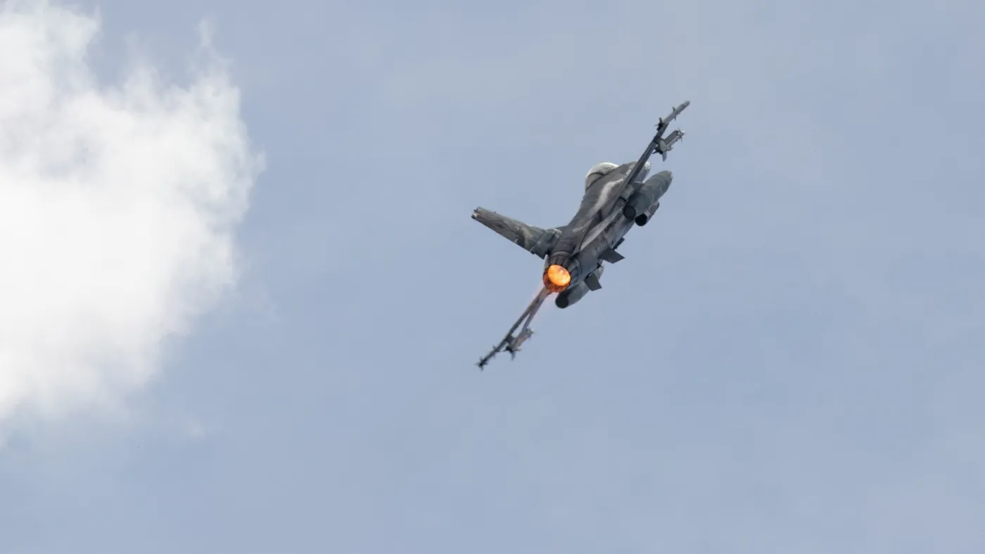 Dwa drony zestrzelone przez lotnictwo. W operacji wykorzystano myśliwce F-16