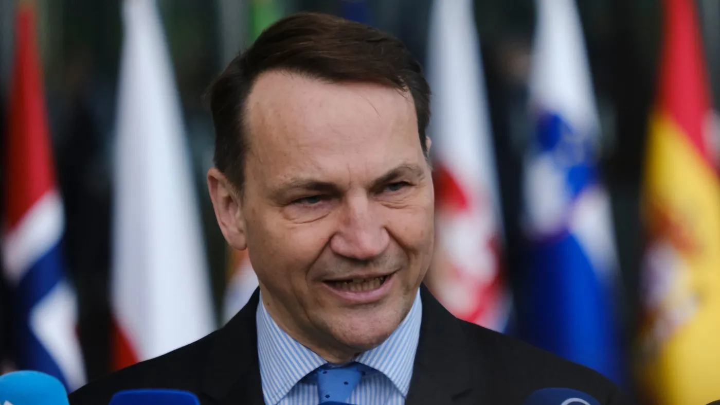 Sikorski przedstawił oczekiwania Polski wobec Izraela. Wymienił dwie sprawy
