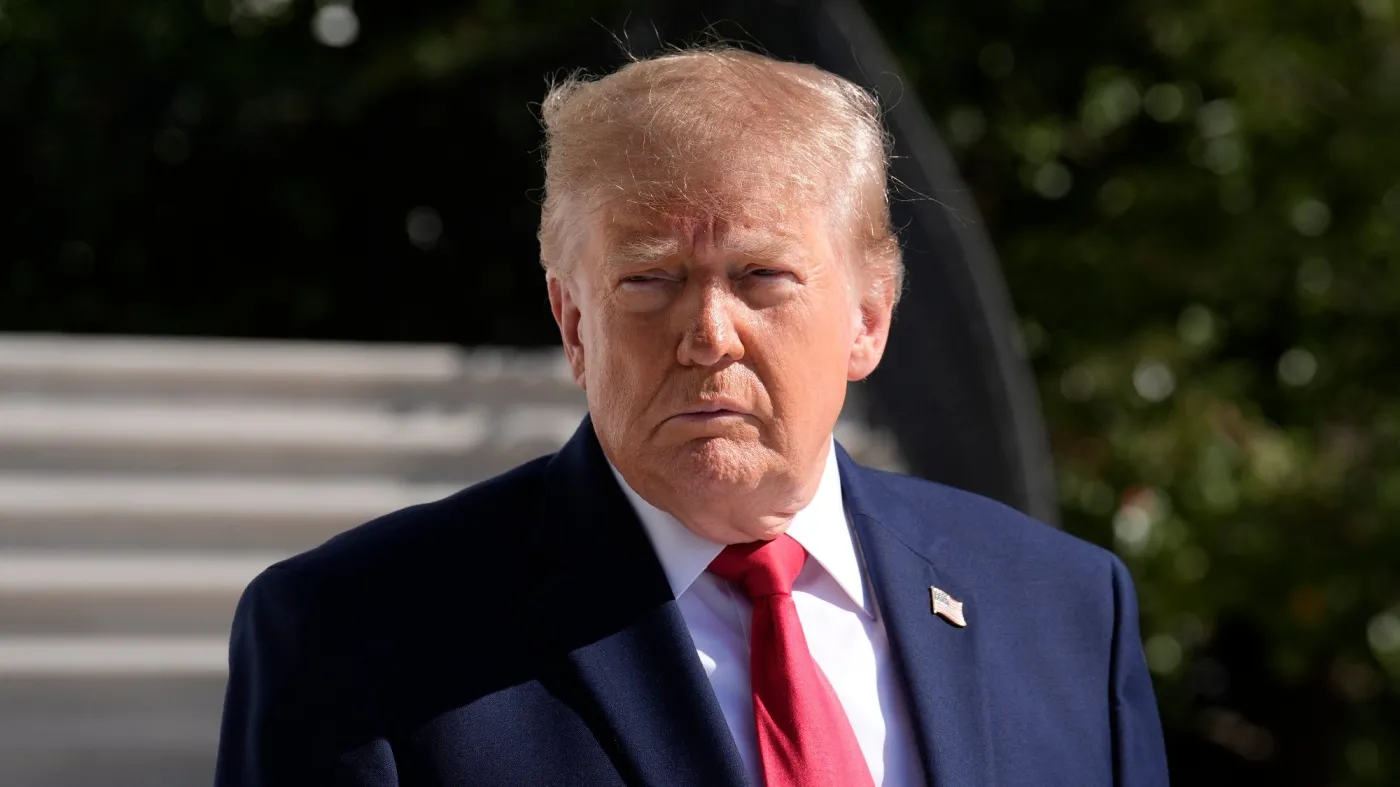 Rośnie poparcie dla Trumpa. Zmalała też przewaga Demokratów nad Republikanami