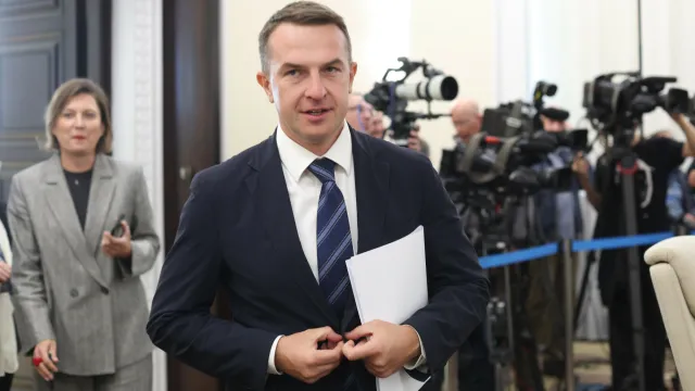 Rząd odpowiada na wywiad prezydenta Nawrockiego. "Imaginacje i szantaże"