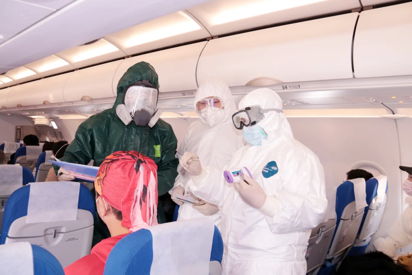 Sprawdzanie temperatury w samolocie