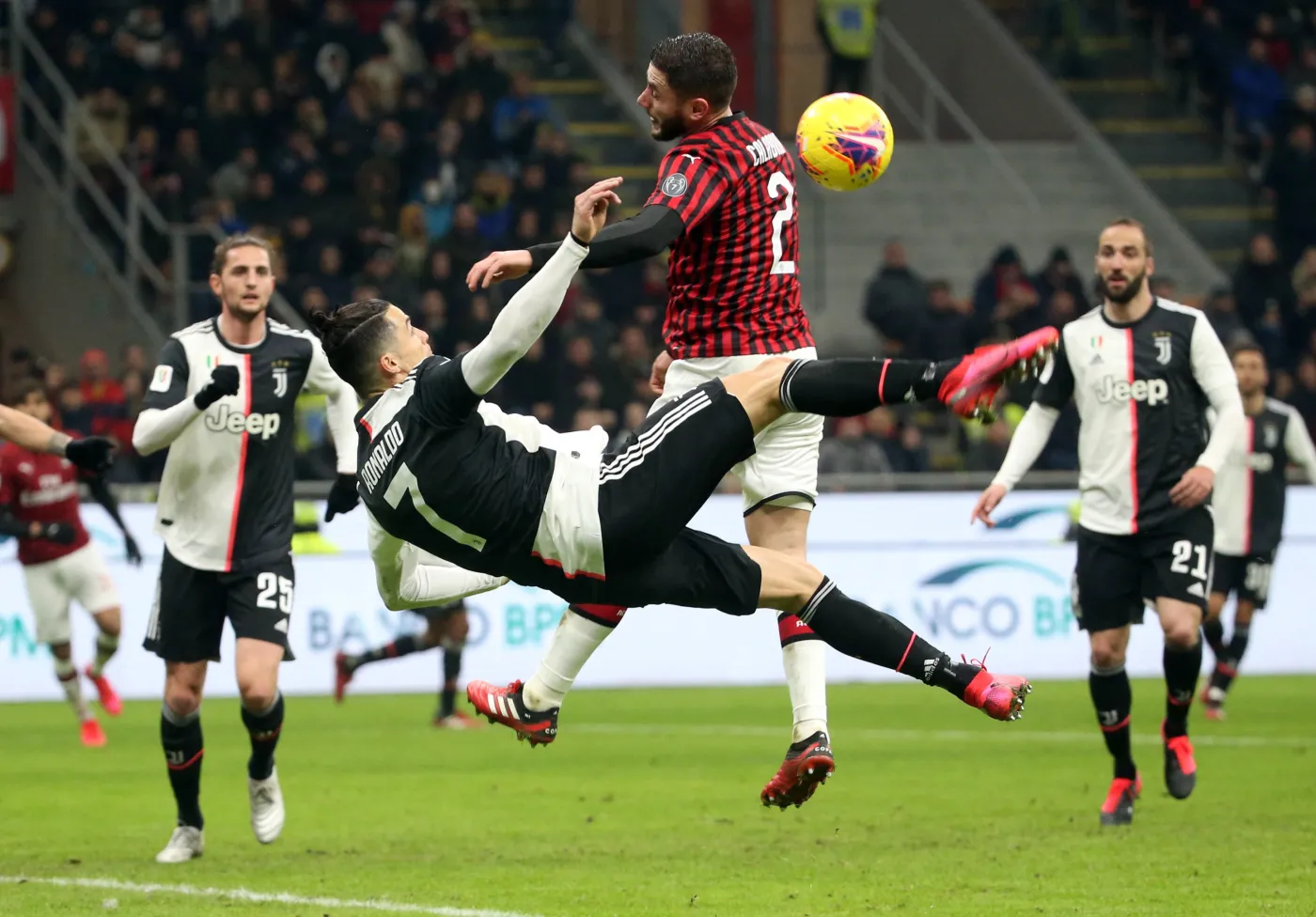 Puchar Włoch: Ronaldo uratował Juventus przed porażką na San Siro [WIDEO]