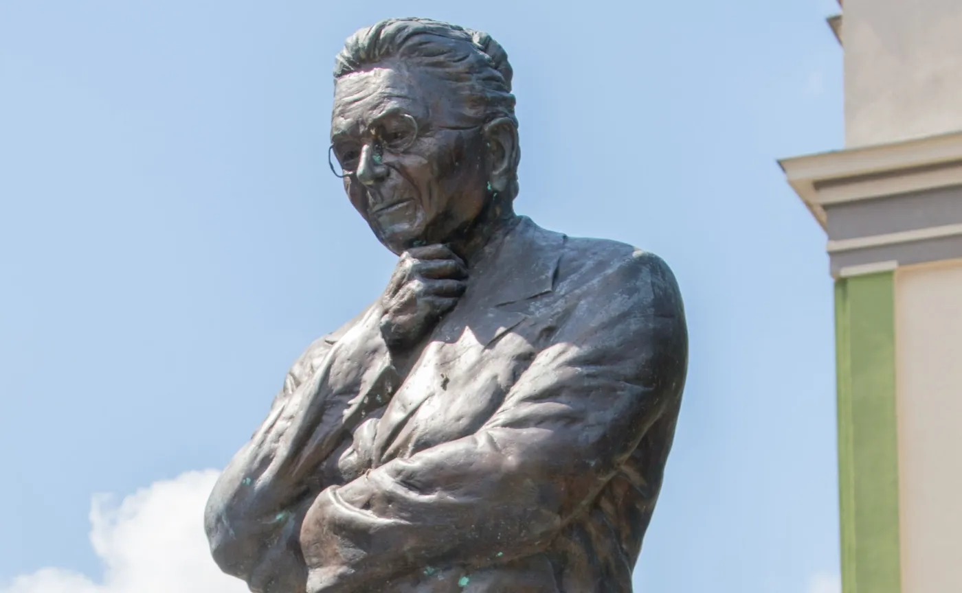 Pomnik Anny Walentynowicz w Gdańsku