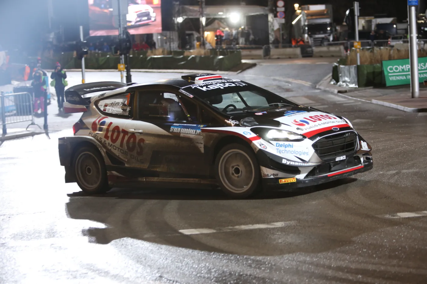 Kajetan Kajetanowicz ósmy raz najszybszy na Karowej