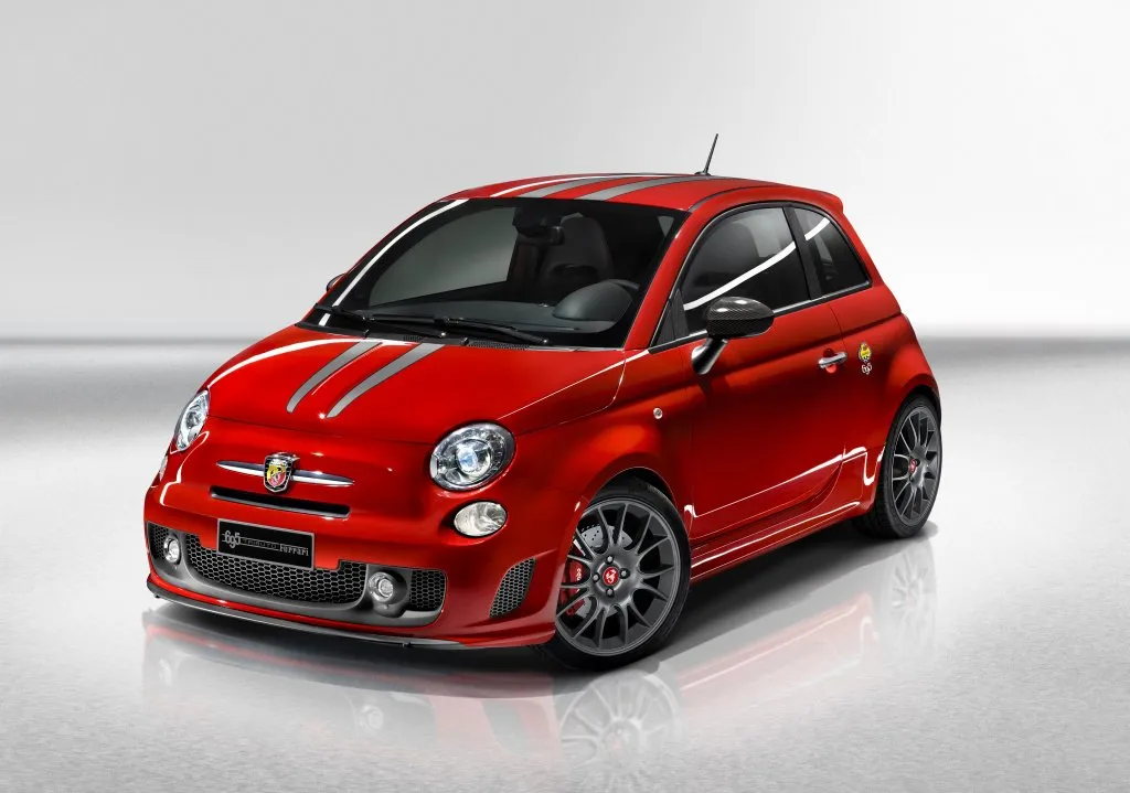 medium_2_090909_ab_695tributoferrari_01_1541628.jpg