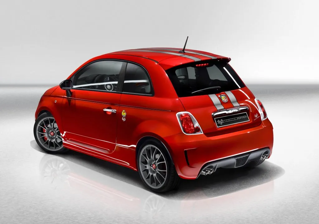 medium_2_090909_ab_695tributoferrari_02_1541652.jpg