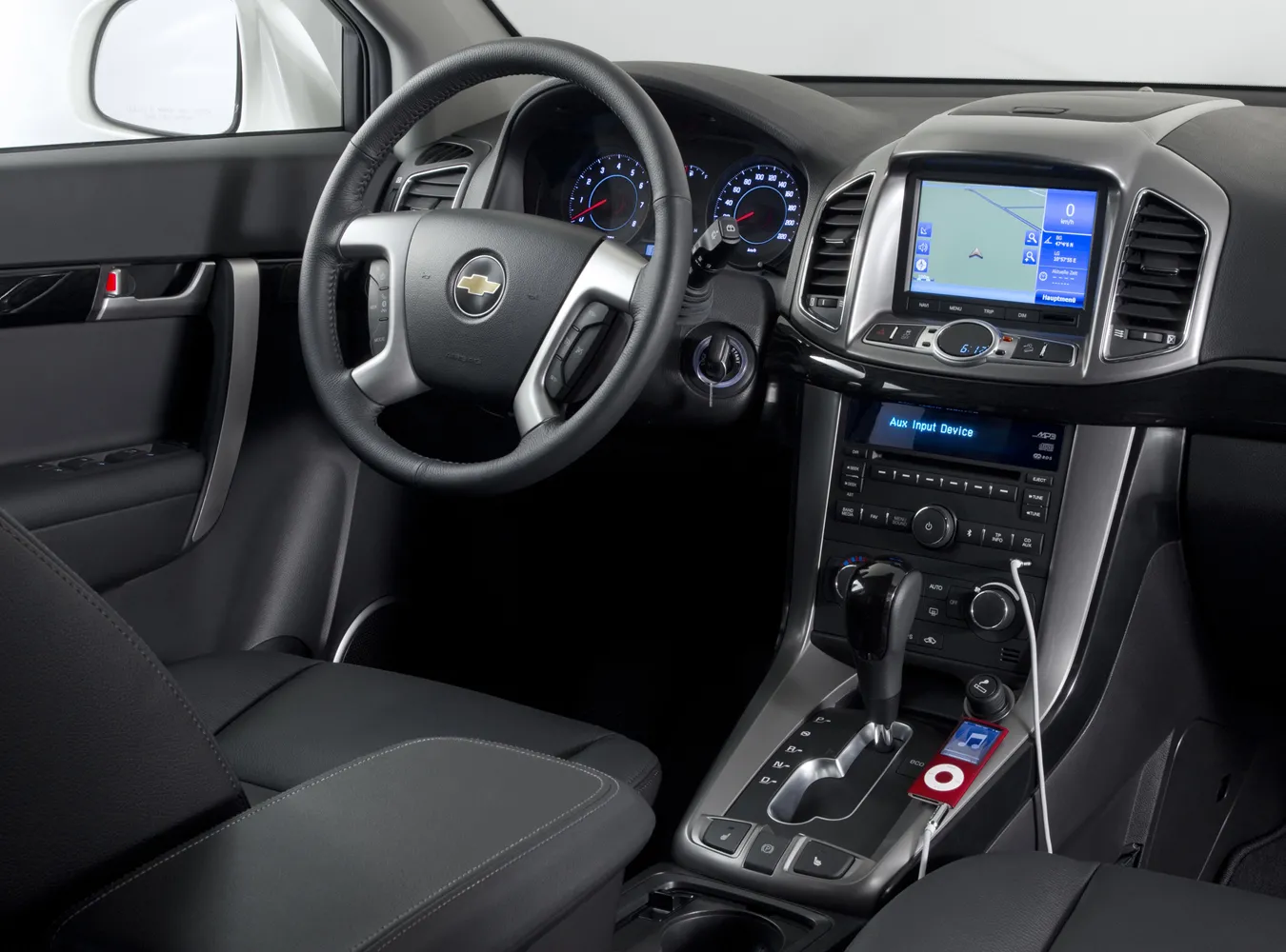 1821518-chevrolet-captiva-2011-interior-02-medium.jpg