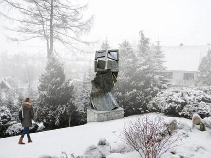 Budują pomnik ofiar Smoleńska. Rodziny zdziwione