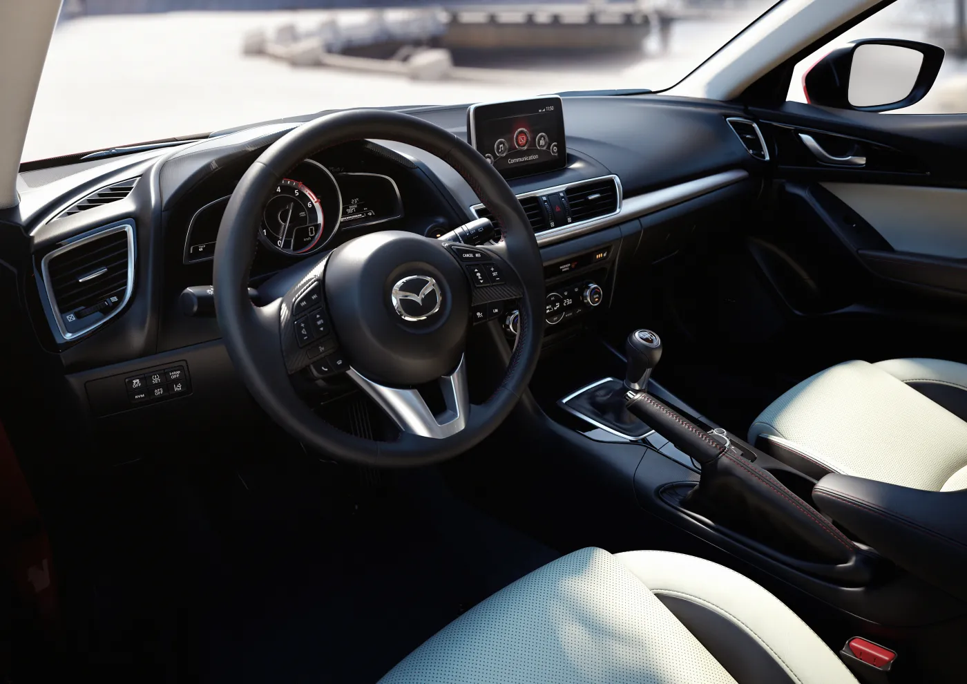 5133890-mazda3-hatchback-2013-interior-01-jpg300.jpg