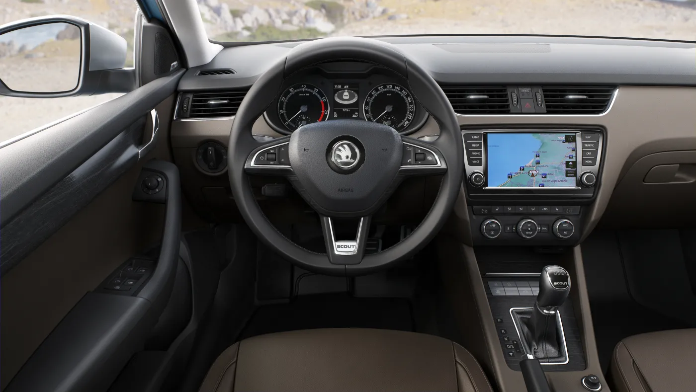 5924081-140210-skoda-octavia-scout-003-interior.jpg