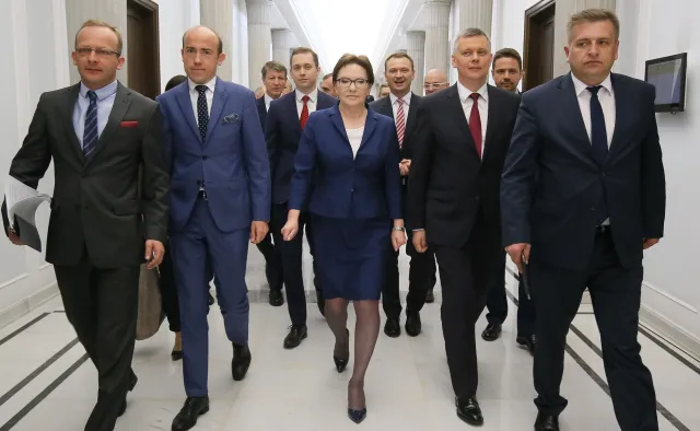 Ewa Kopacz rzuca wyzwanie Beacie Szydło. Jest odpowiedź rzecznika rządu