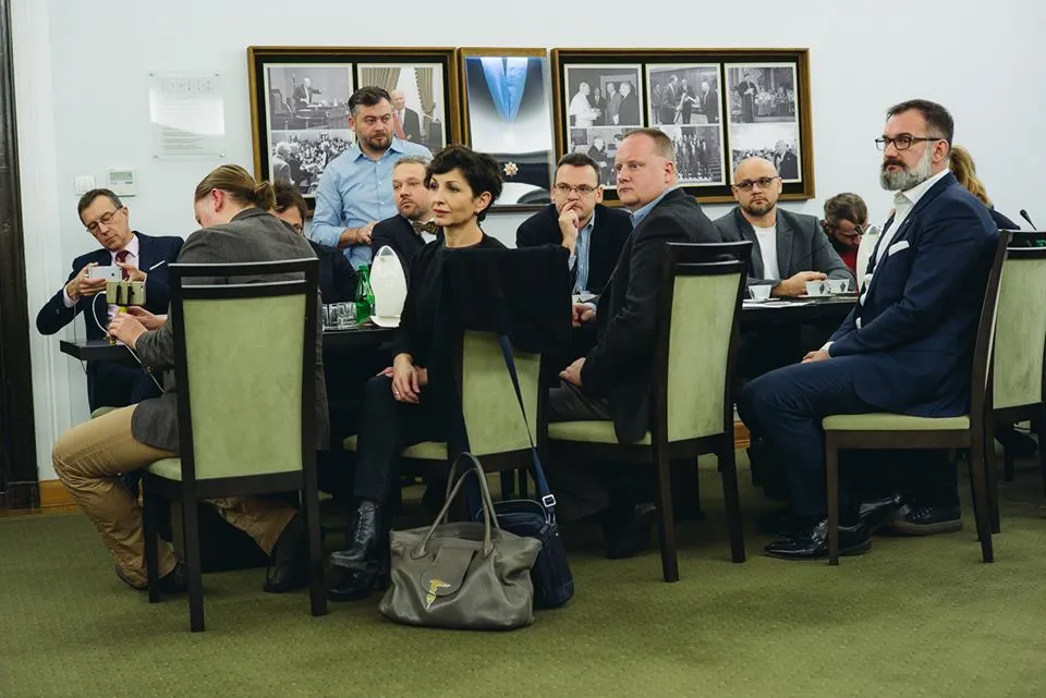 Marszałek Senatu i media. Spotkanie za zamkniętymi drzwiami. ZDJĘCIA