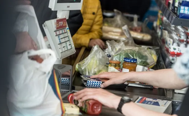 Pracownicy handlu protestują w ponad tysiącu sklepach. "Akcja daje efekty i będzie kontynuowana"