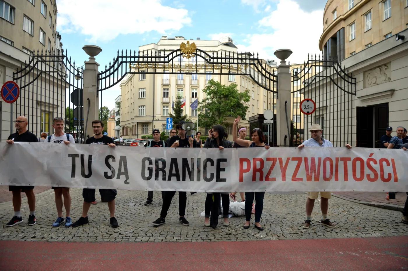 Dr Więckiewicz: Zmiany, które przeprowadza PiS są koniecznie i one budzą i będą budziły protesty