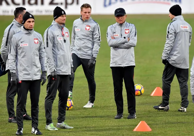 Minister sportu zapewnia, że bojkot mundialu w Rosji przez reprezentację Polski nie wchodzi w grę