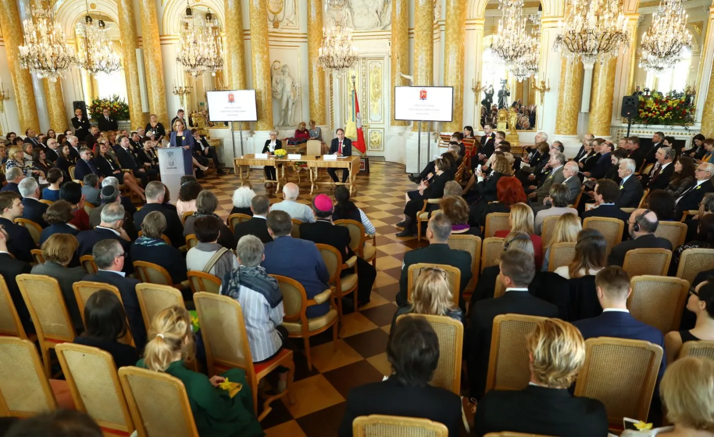 Uroczysta sesja Rady Miasta Stołecznego Warszawy