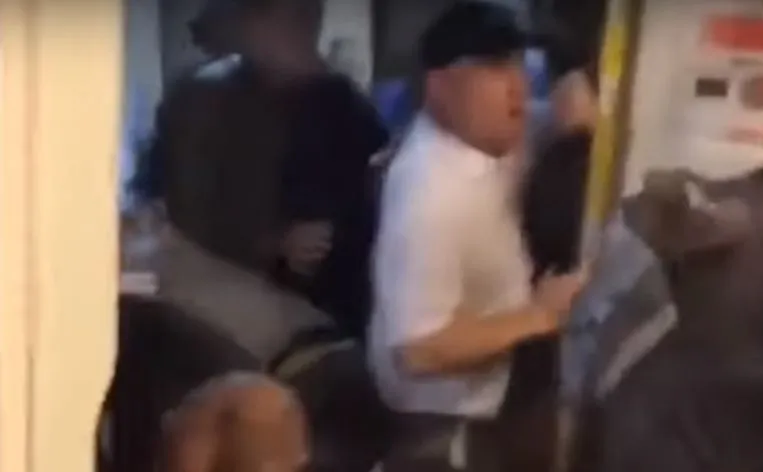 Bójka kibiców Liverpoolu i Manchesteru City