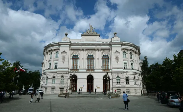 Politechnika Warszawska zawiadamia prokuraturę. Chodzi o wyciek danych