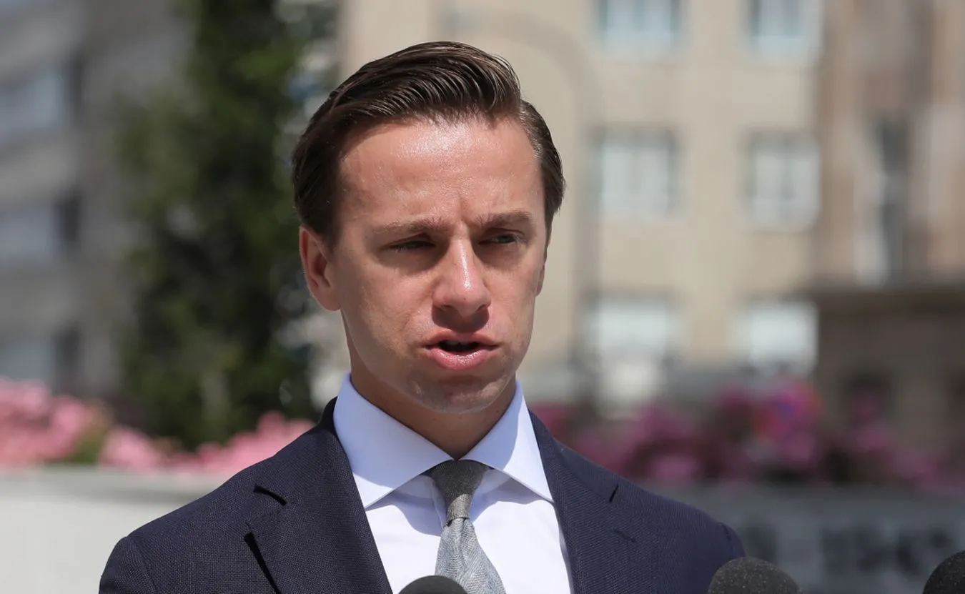 Krzysztof Bosak: Protestuję przeciwko nazywaniu PiS "Zjednoczoną Prawicą"