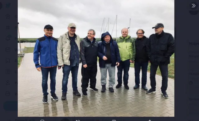 Wakacyjny wypad Kaczyńskiego na Pomorze Zachodnie. Brudziński pokazał ZDJĘCIA