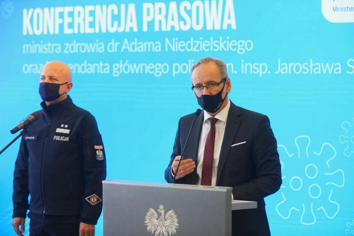 “Zero tolerancji” dla “plandemistów”. Czyli lepiej późno niż wcale [OPINIA]