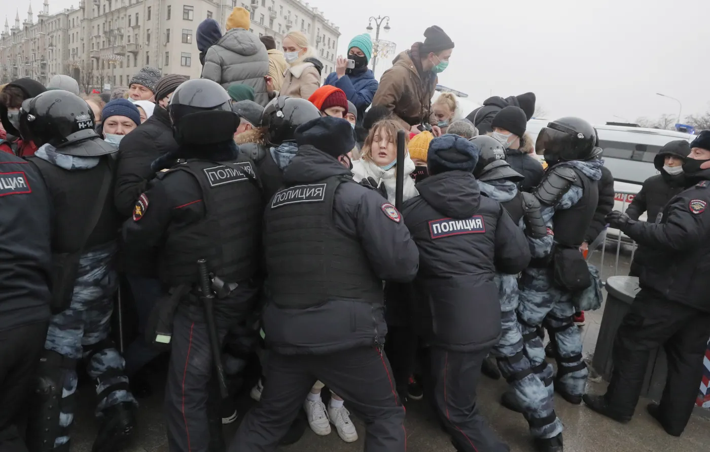 Kreml o protestach: Na ulice wyszło mało ludzi, a wielu głosuje na Putina