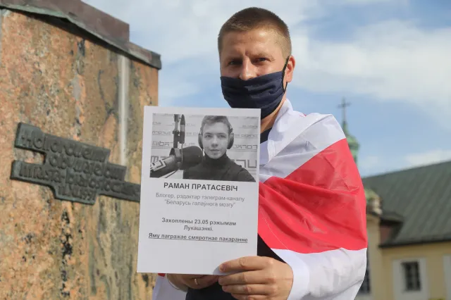 Łukaszenka pozwoli na przesłuchanie Pratasiewicza przez "prokuratorów" z Donbasu