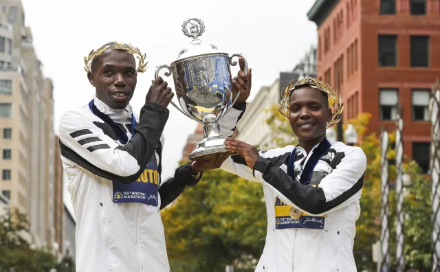 Kipruto i Kipyoegi wygrali 125. edycję maratonu w Bostonie