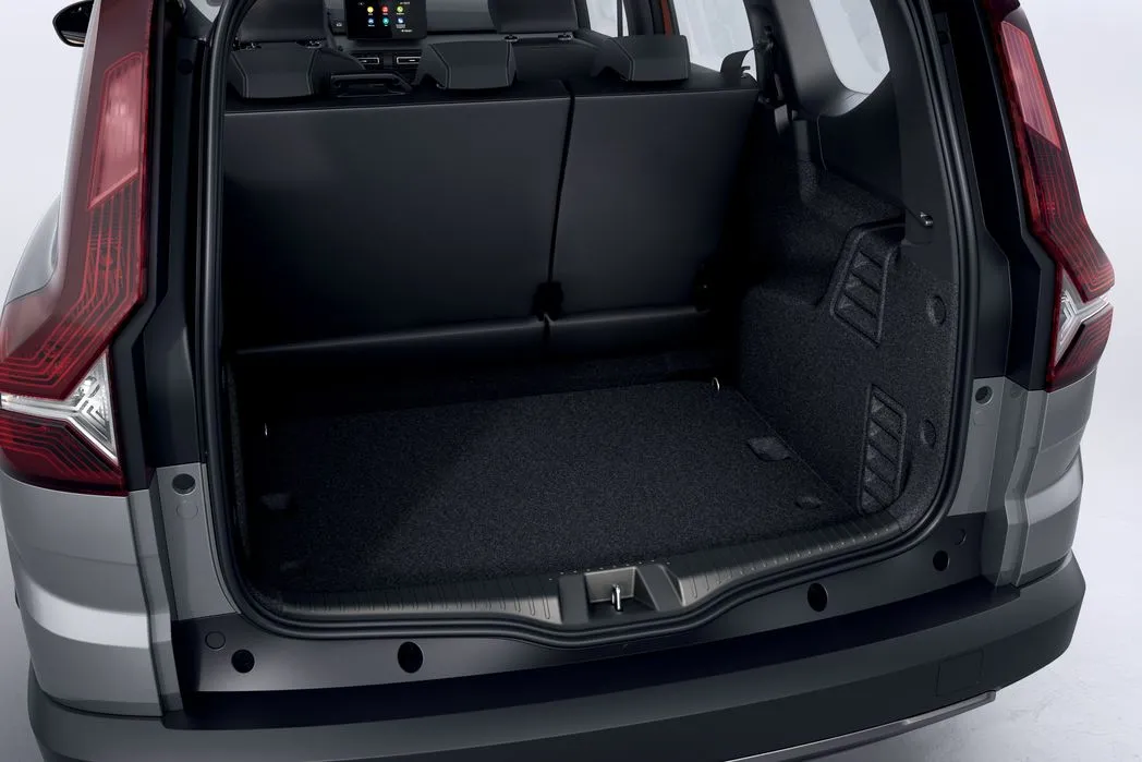 dacia-jogger-nowy-model-rumunskiej-marki-37228617.jpg