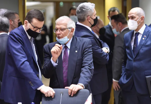 Szczyt debiutów. Pierwszy bez Merkel