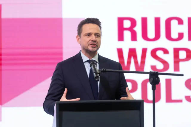 Trzaskowski: Rozważam podwyżkę cen biletów komunikacji miejskiej