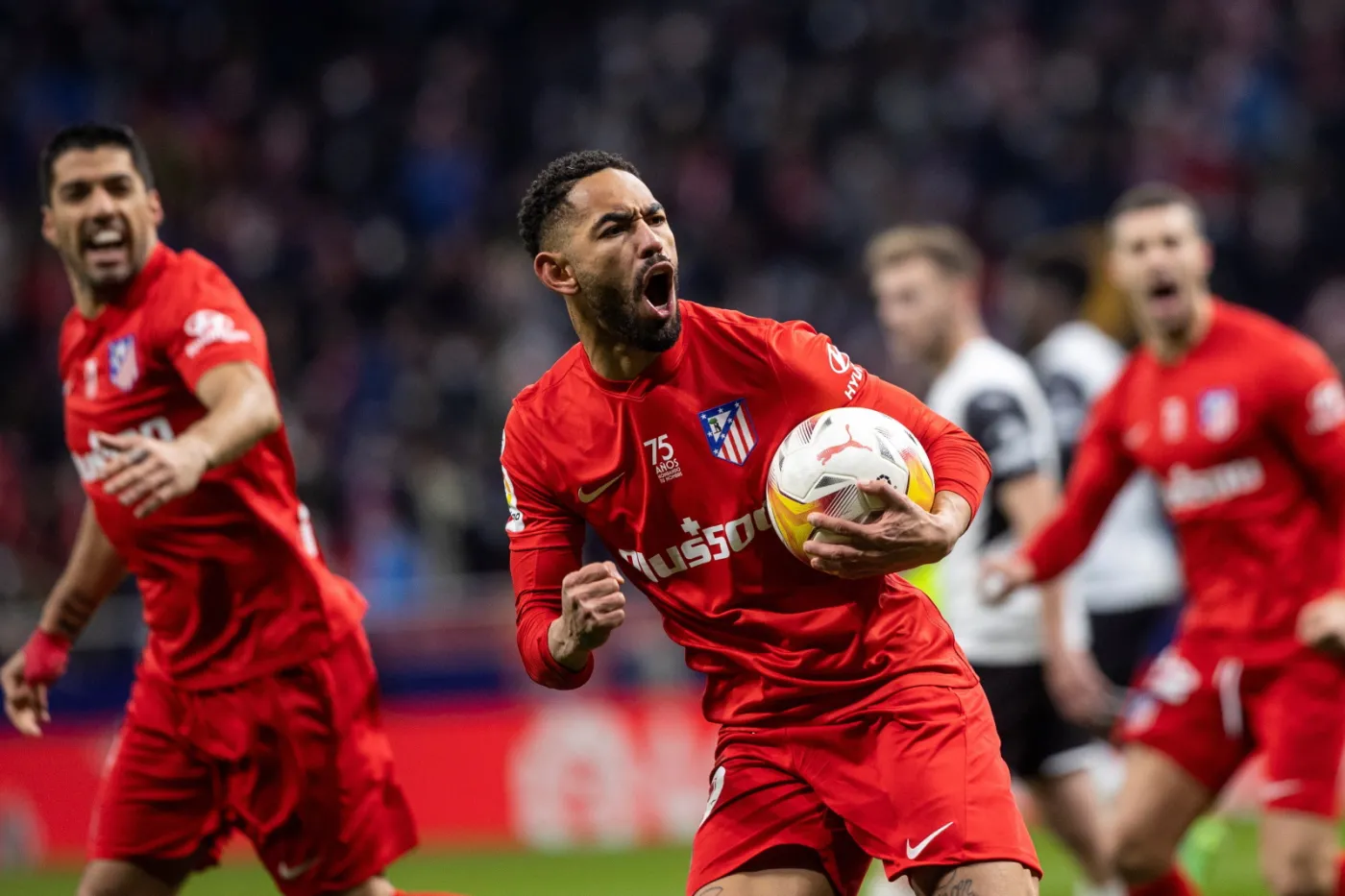 Skuteczny finisz Atletico w szalonym meczu z Valencią [WIDEO]