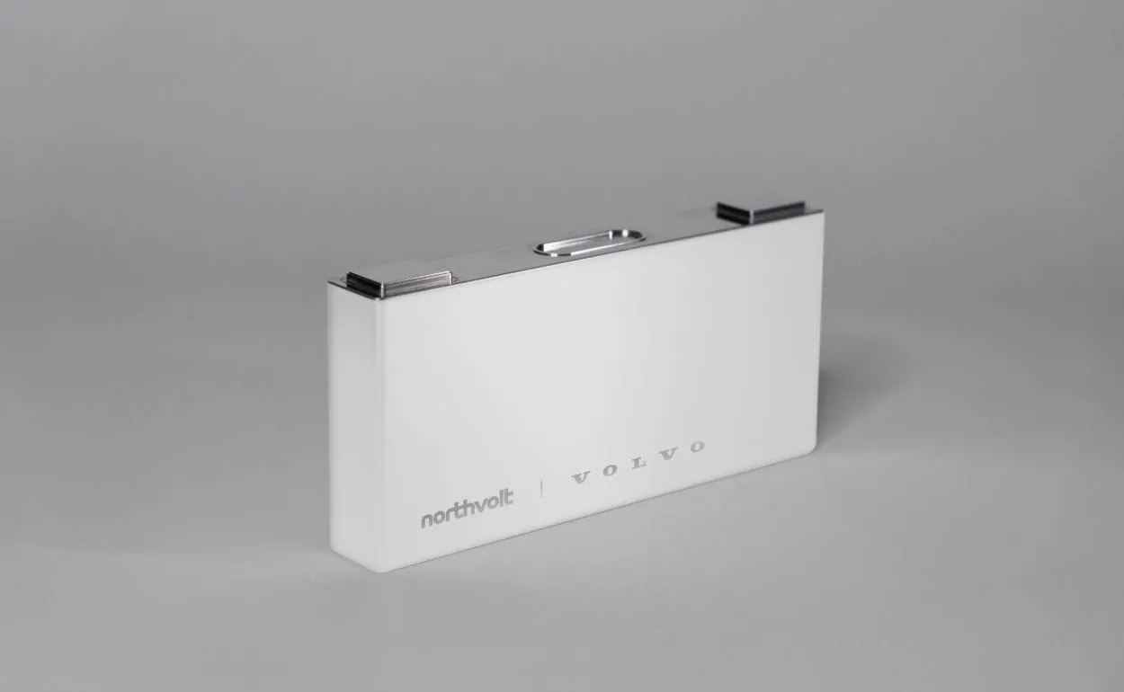 akumulator-trakcyjny-volvo-i-northvolt-37374661.jpg