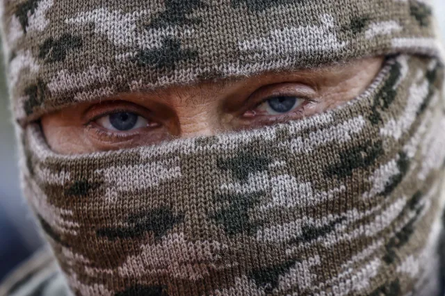 "Rosjanie idą dosłownie po trupach, nie zbierają ciał, są rzucani na rzeź..."