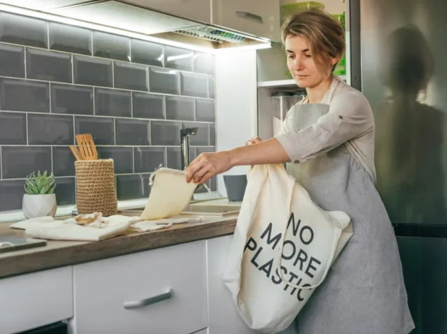 Polacy mówią NIE plastikowi. Ilość zwolenników zakazu jego używania robi wrażenie...