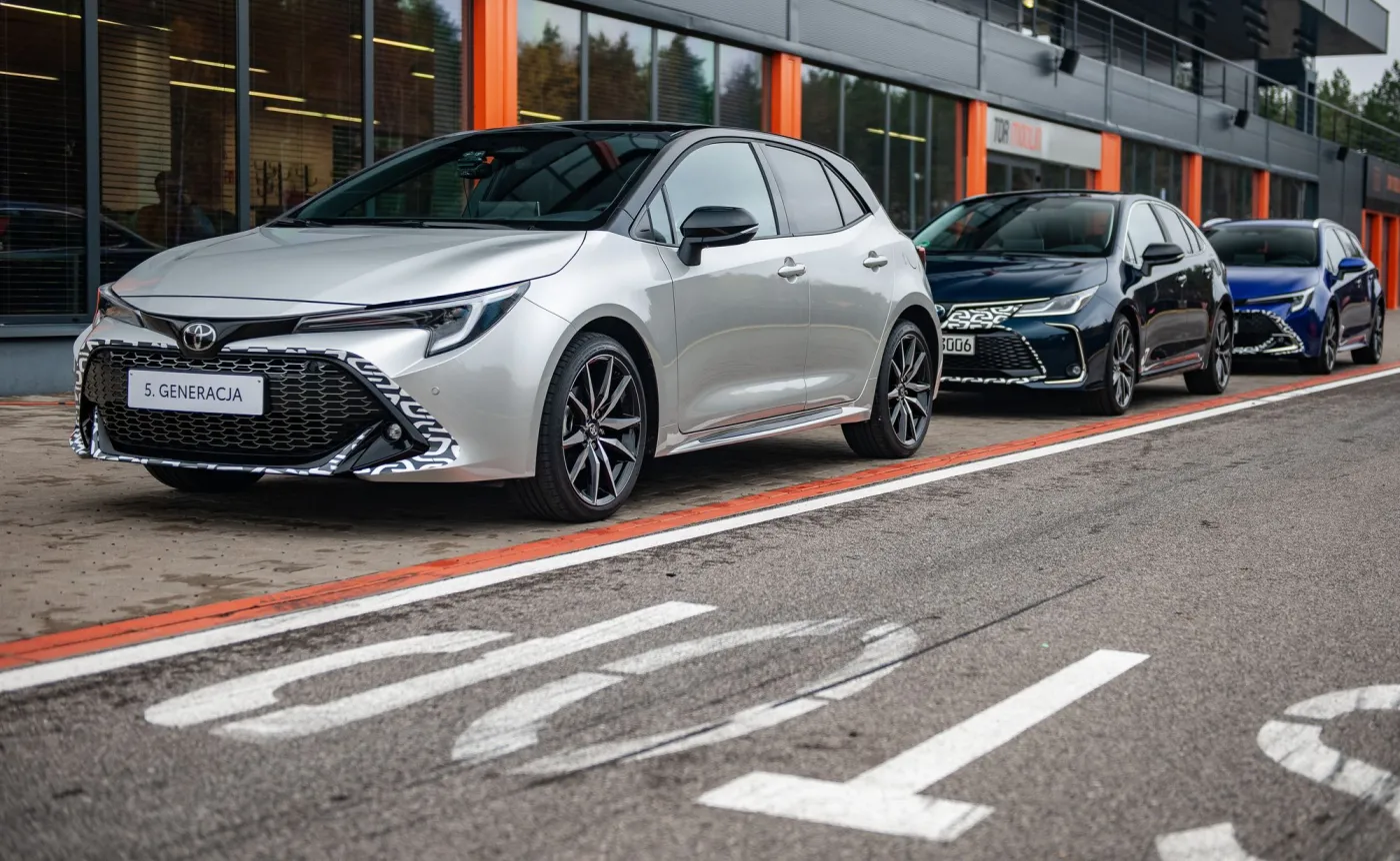 toyota-corolla-2023-hybryda-5-generacji-37634955.jpg