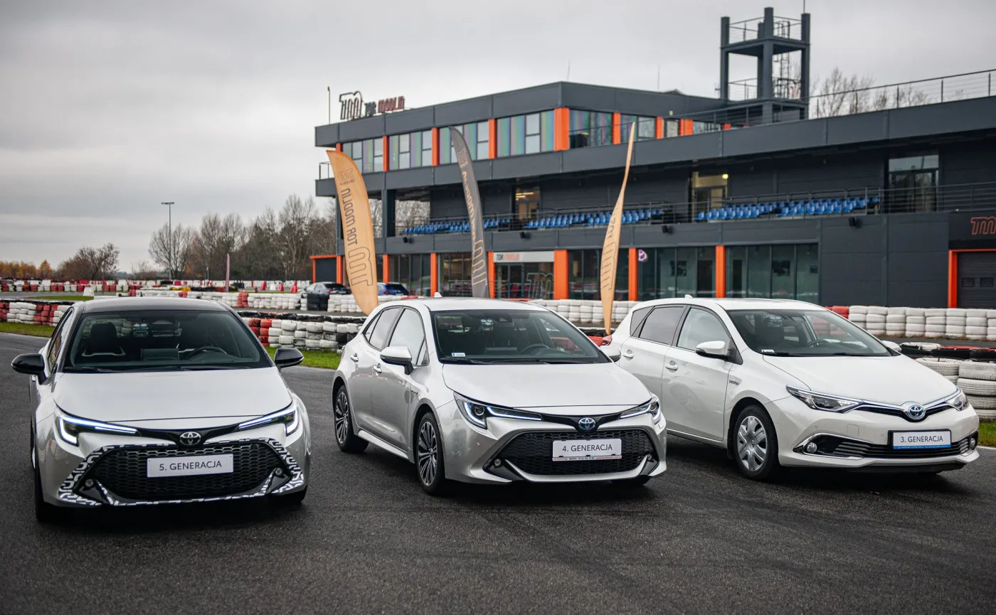toyota-corolla-2023-hybryda-5-generacji-37634934.jpg