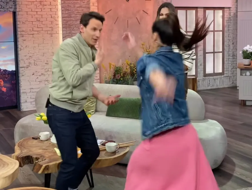 Niby na niby, ale wyszło fatalnie. Ida Nowakowska pobiła kolegę na planie "Pytania na śniadanie" [FOTO]