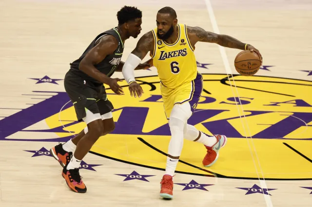 Liga NBA. Lakers i Hawks awansowali do play off