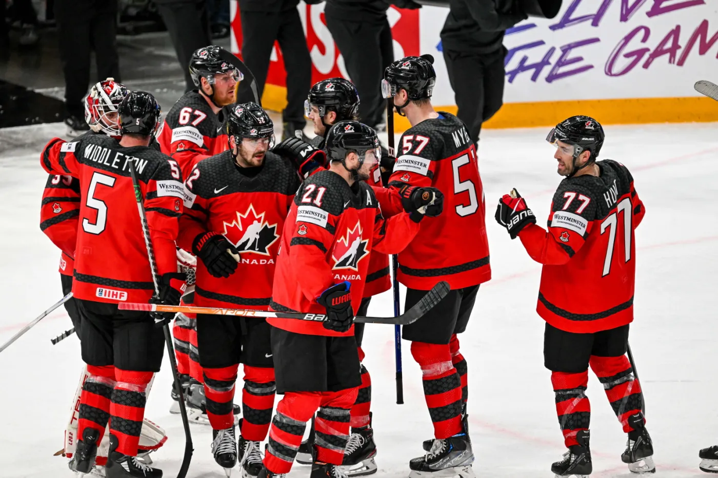 Kanadyjczycy zagrają w finale MŚ w hokeju