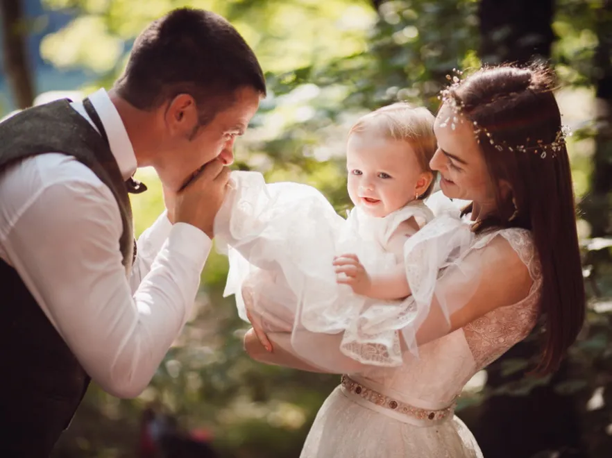 Ślub i chrzest tego samego dnia? Eksperckie ZA i PRZECIW