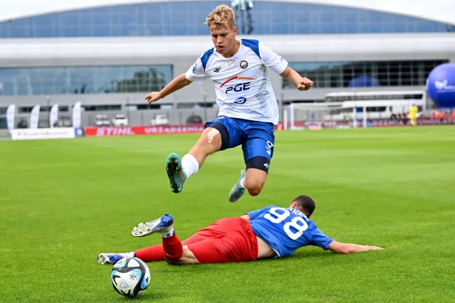 Czerwiński odwieziony do szpitala. Pierwszy taki wynik w nowym sezonie [WIDEO]