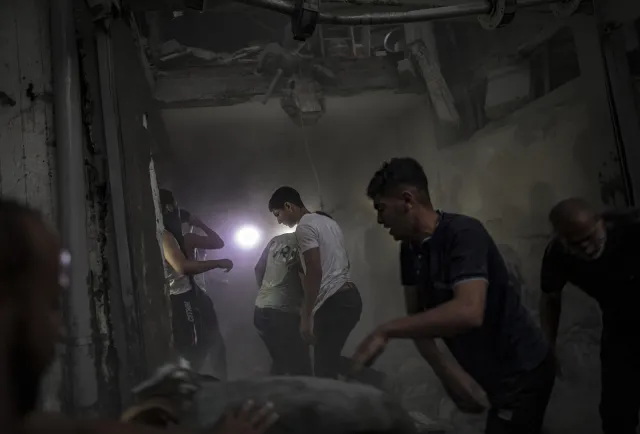 Dramatyczne sceny rozgrywają się w szpitalu Al-Shifa. Zabrakło prądu, lekarze walczą o życie wcześniaków